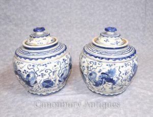 Paar Kangxi Keramik Deckel Urnen Vasen Töpfe Chinesisch Blau und Weiß Porzellan