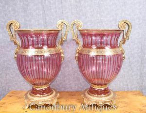 Paar Louis XVI Schnitt Glas Zwiebel Urnen Vasen Ormolu Fixtures