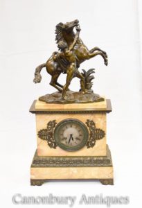 Antikes französisches Reich Bronze Marmor Mantel Uhr Pferd