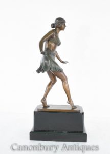 Art Deco Tänzer von Rieder Statue Ägyptische Tanzfigur