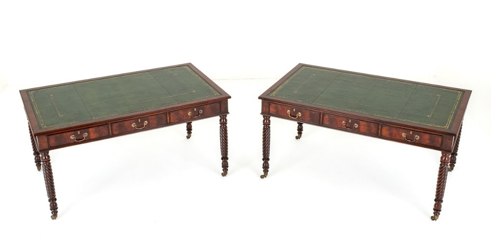 Paar viktorianische Schreibtische, antike Schreibtische, 1850