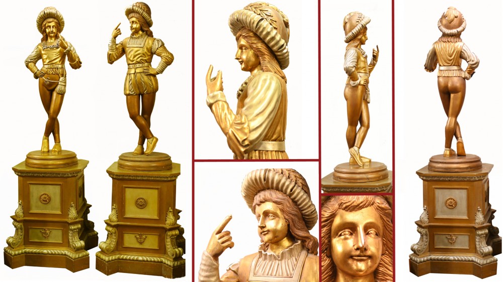 Paar riesige italienische Renaissance-Statuen für Pagenjungen, mittelalterliche Fayre